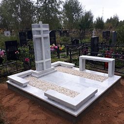 Парапет на могилу 