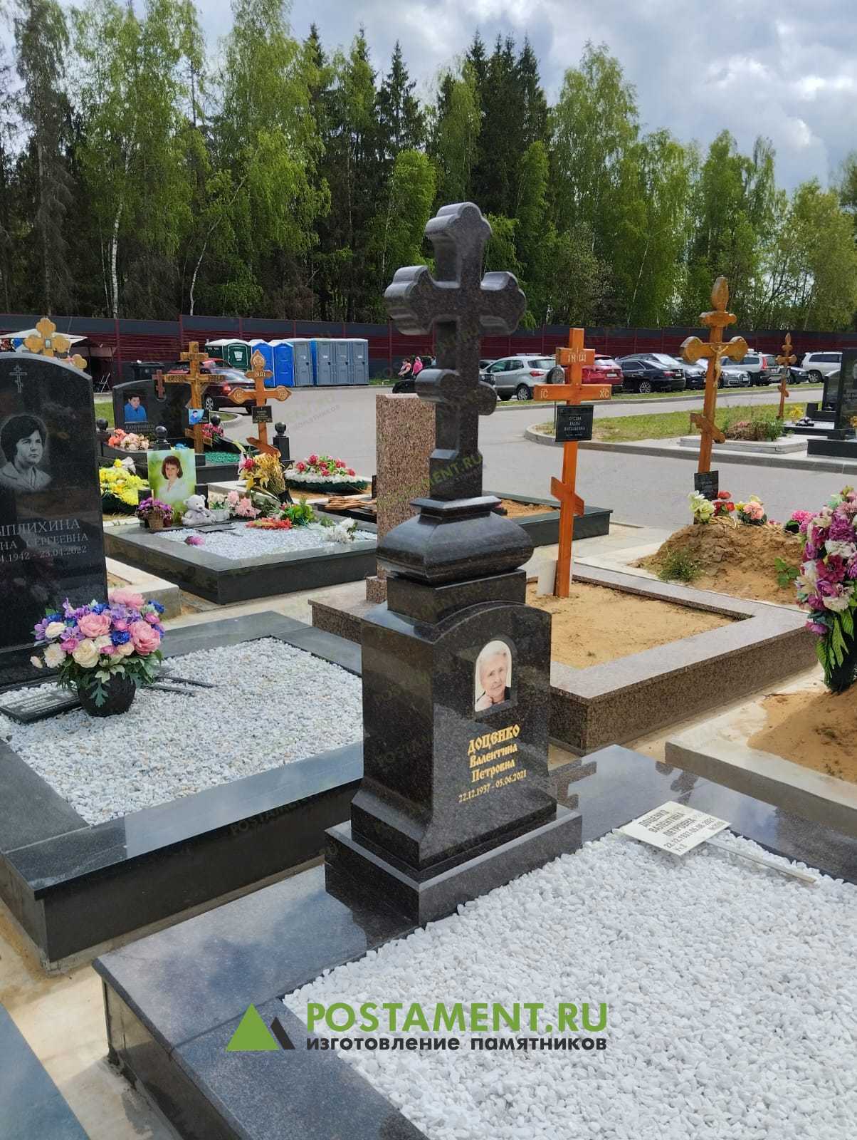 Голгофа из Дымовского гранита