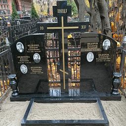 православный крест из гранита
