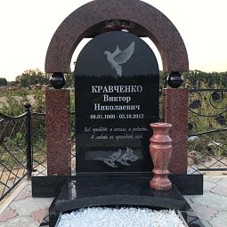 Ваза из гранита 41007