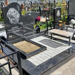 Тротуарная плитка для избавления от травы на кладбище