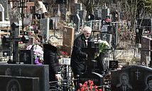 В какие дни можно и нужно посещать кладбища и когда этого нельзя делать