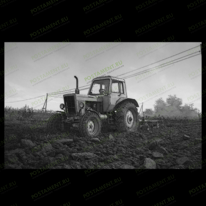 Трактор в поле 91686