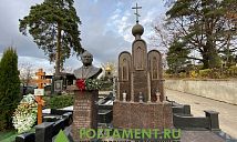 Элитный памятник в виде часовни