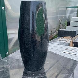 Ваза из гранита 41027